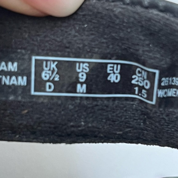 NEW Clarks Leisa Emily leather slip on sandals black 9 - Picture 9 of 12